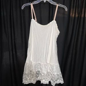 Matilda Jane white lace edge top & dress extender